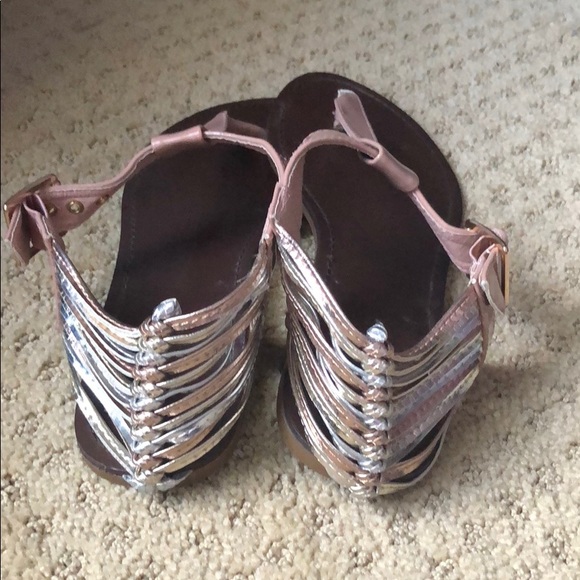 Pink Sandals 💕 - Picture 2 of 3